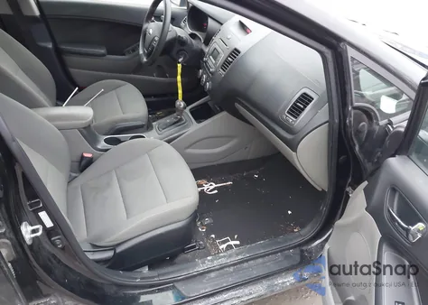 2016 Kia Forte Lx из США, поврежденный, VIN KNAFK4A62G5542368